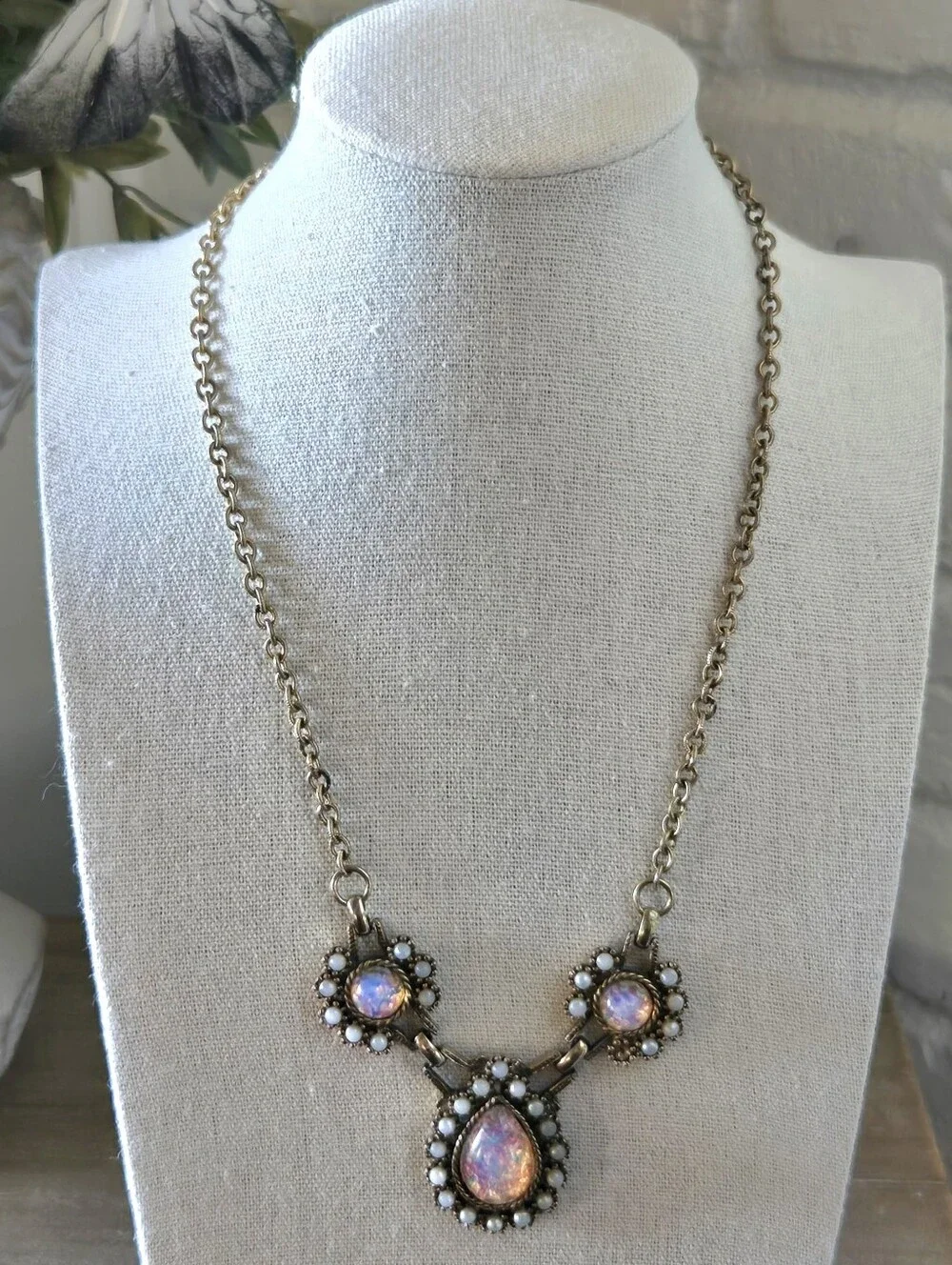 Vtg Sarah Coventry Pink Opalesque Necklace, Pearl, Adjustable, 14
